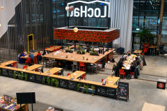 20251001 Tilburg Nederland: Amnesty Tilburg voert een schrijfactie uit.Een aantal leden van Amnesty Tilburg schrijven ter behoefte van mensenrechten.